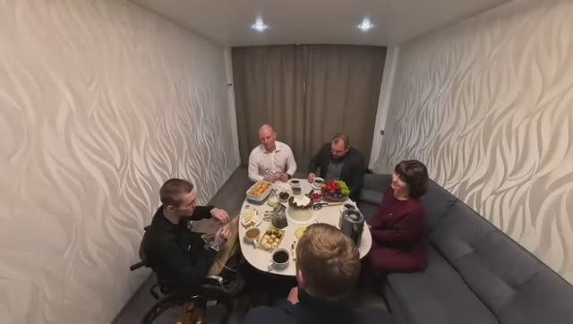 Глава округа поздравил с 30-летием участника СВО Дмитрия Медведева смотреть онлайн