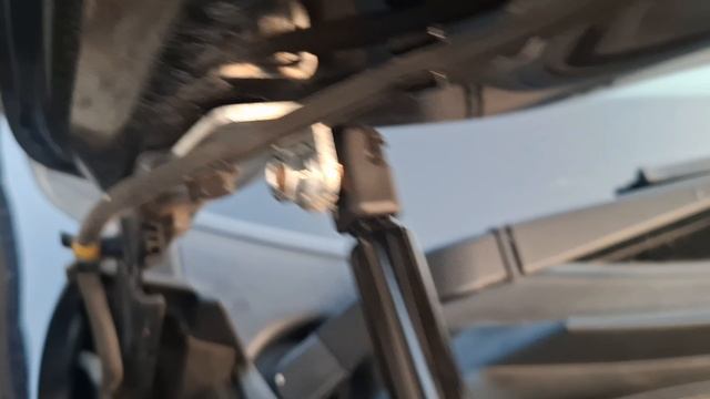 Амортизатор (газовый упор) для капота автомобиля MITSUBISHI OUTLANDER 3 (2012-2022) 