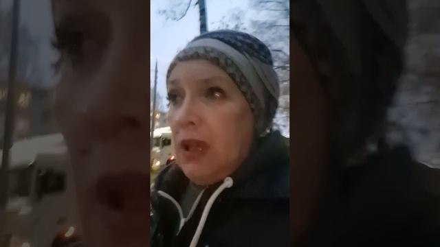 Денег нет смотреть онлайн