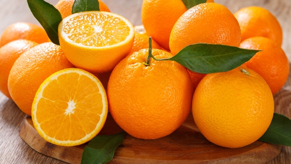 Берём апельсины и получаем вкусный и полезный напиток который понравится всем