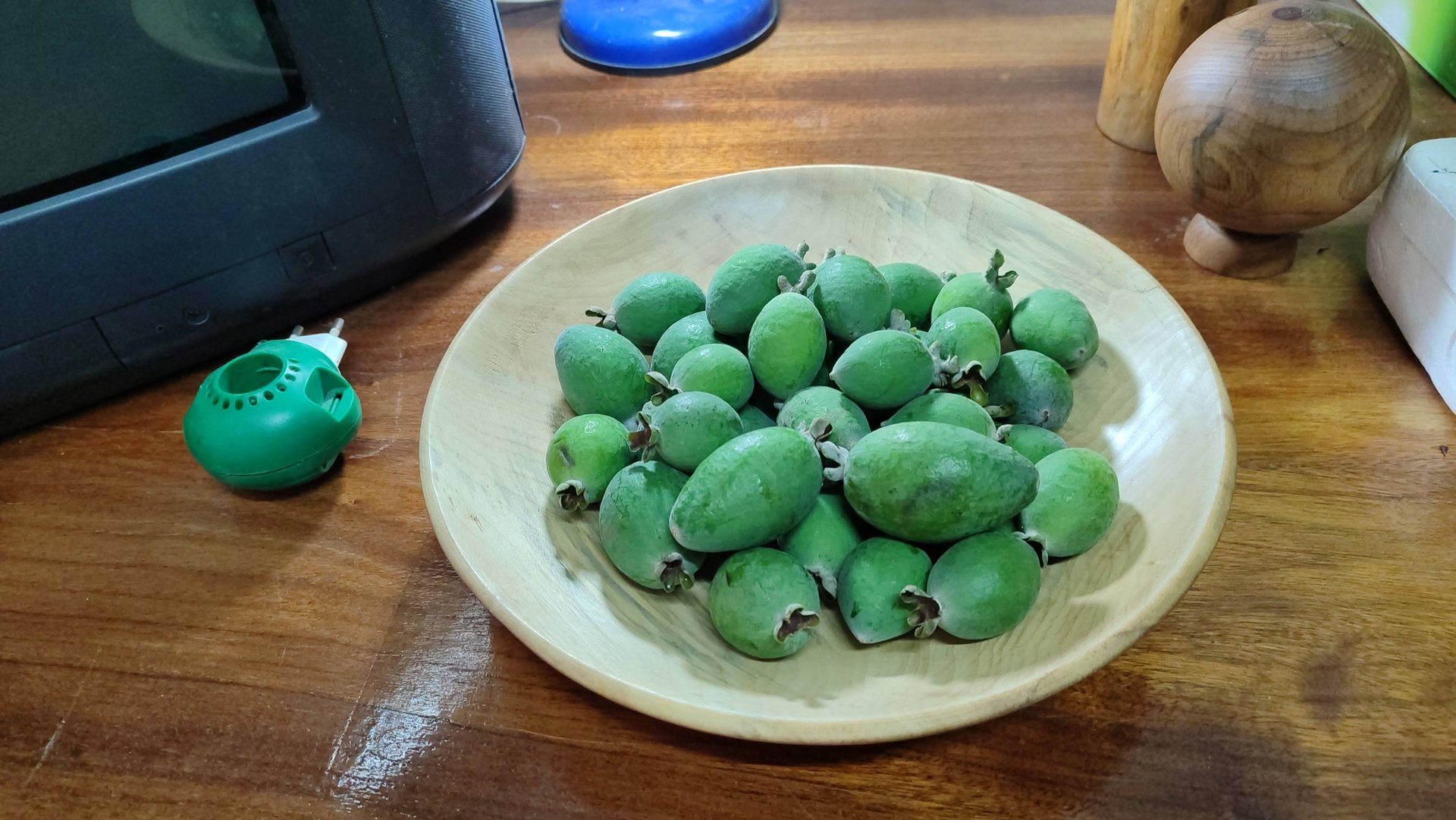 Эпик фейл и исправление последствий. Или ремонт сломанного резца. Изготовление тарелки из магнолии смотреть онлайн