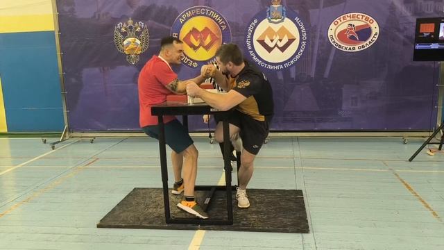 Чернышов, Тараров, правая рука. Чемпионат г.Великие Луки, 25.10.2025 смотреть онлайн