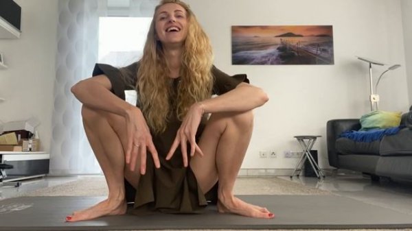 Yoga Challenge! Short Green Dress