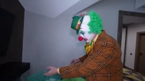 Сумасшедшие КЛОУНЫ БАНДИТЫ Напали на НАС [get-save.com].mp4