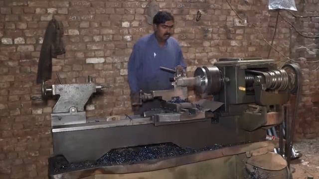 Процесс изготовления полуоси грузовика смотреть онлайн