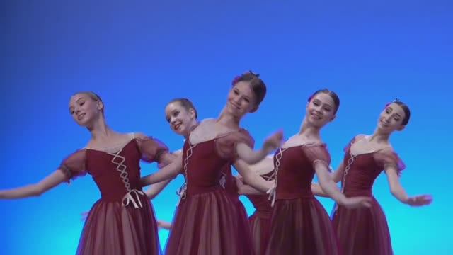 Танец подруг из балета "Жизель" смотреть онлайн