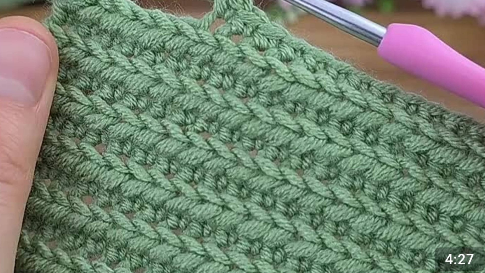 Узор крючком 🙂 #всевжизнисвязано #вязаниекрючком смотреть онлайн