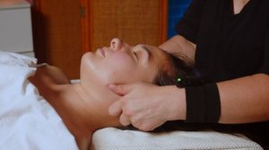 (АСМР) Массаж головы от мастера #массаж