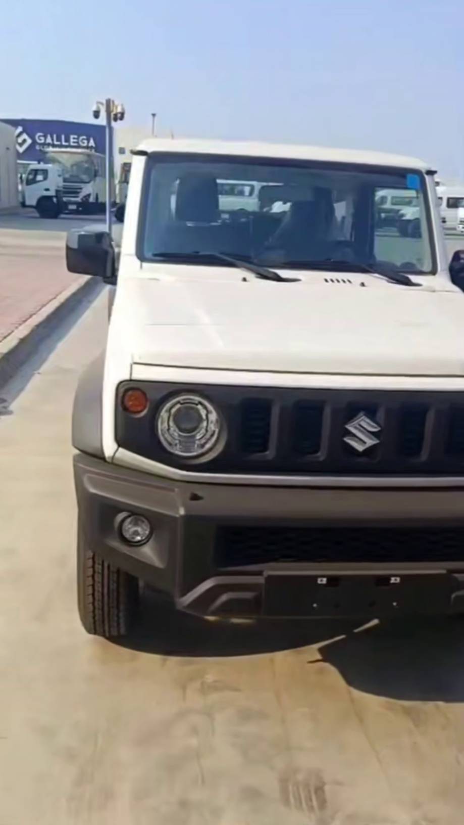 Доступна к заказу 🚙Suzuki Jimny🤍Белый цвет смотреть онлайн