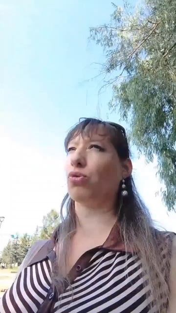 Довольные после поездки на теплоходе смотреть онлайн