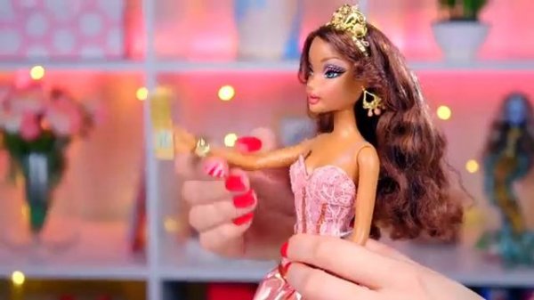 У КУКЛЫ МЕНЯЕТСЯ ЛИЦО Обзор и распаковка My Scene Fab Expressions  Берсик