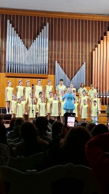 Атмосфера духовной музыки 🕊️ #choral #classic #music смотреть онлайн