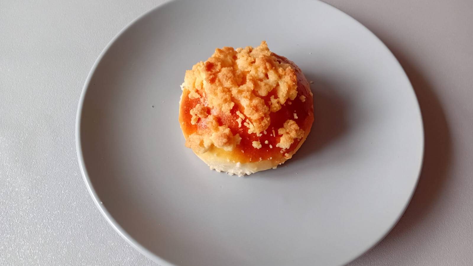 КАК ПРИГОТОВИТЬ БУЛОЧКИ С ШОКОЛАДОМ И ОБСЫПКОЙ смотреть онлайн