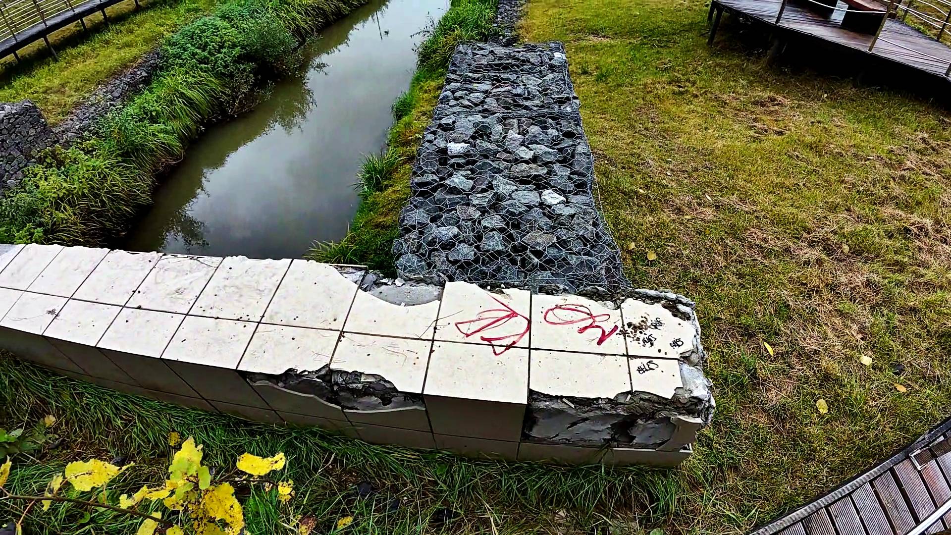 ПОРА ПРОВОДИТЬ РЕМОНТНЫЕ РАБОТЫ В ПАРКЕ! ЧЕРТАНОВКА - подземная река. Парк. Часть 6. смотреть онлайн