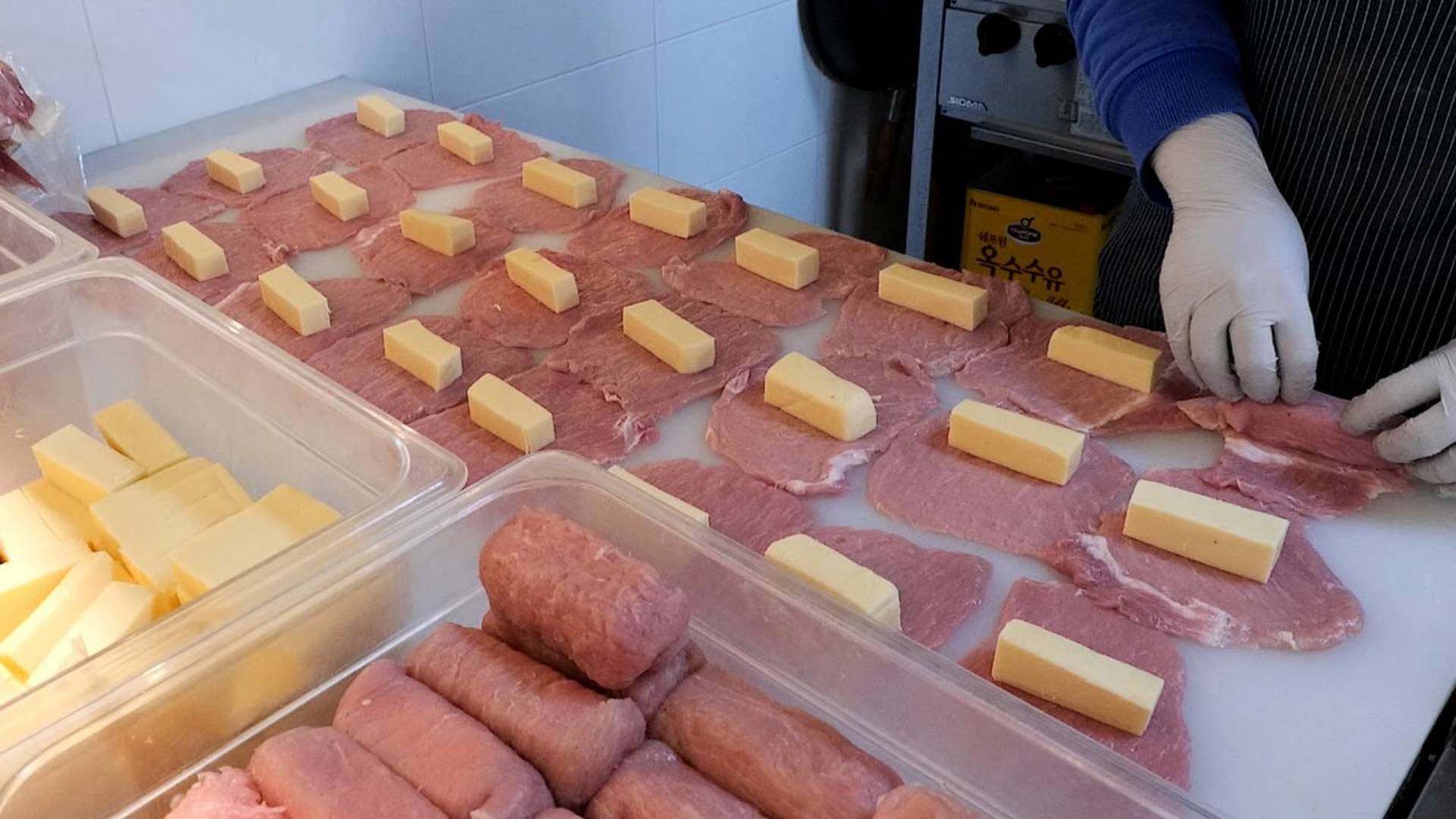 Свиная отбивная с сыром моцарелла, популярная в Корее смотреть онлайн