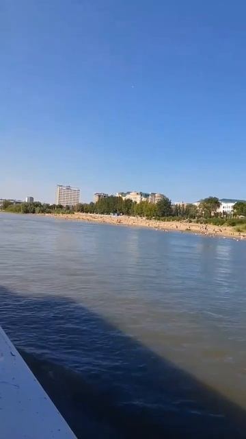 На теплоходе смотреть онлайн