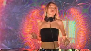 Kaya Lum x Khosh ｜ Live Performance at Virgin Izakaya — Dream Island Festival