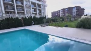 Беженец🇧🇬Несебр. ТЕРРИТОРИЯ МОЕГО КОМПЛЕКСА. СТРАННЫЙ ПОРШ. ГУЛЯЮ ПО СОЛНЕЧНОМУ БЕРЕГУ. (480p)