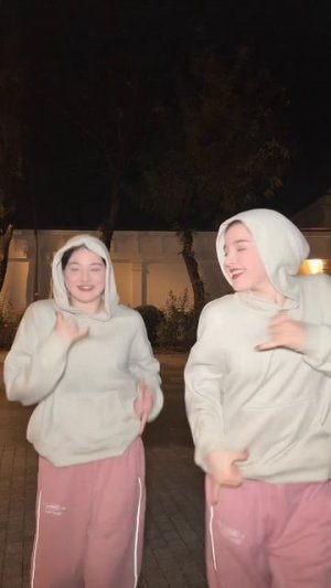 Моя близняшка 😁