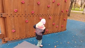 Осенняя прогулка. Прохладно,но весело.