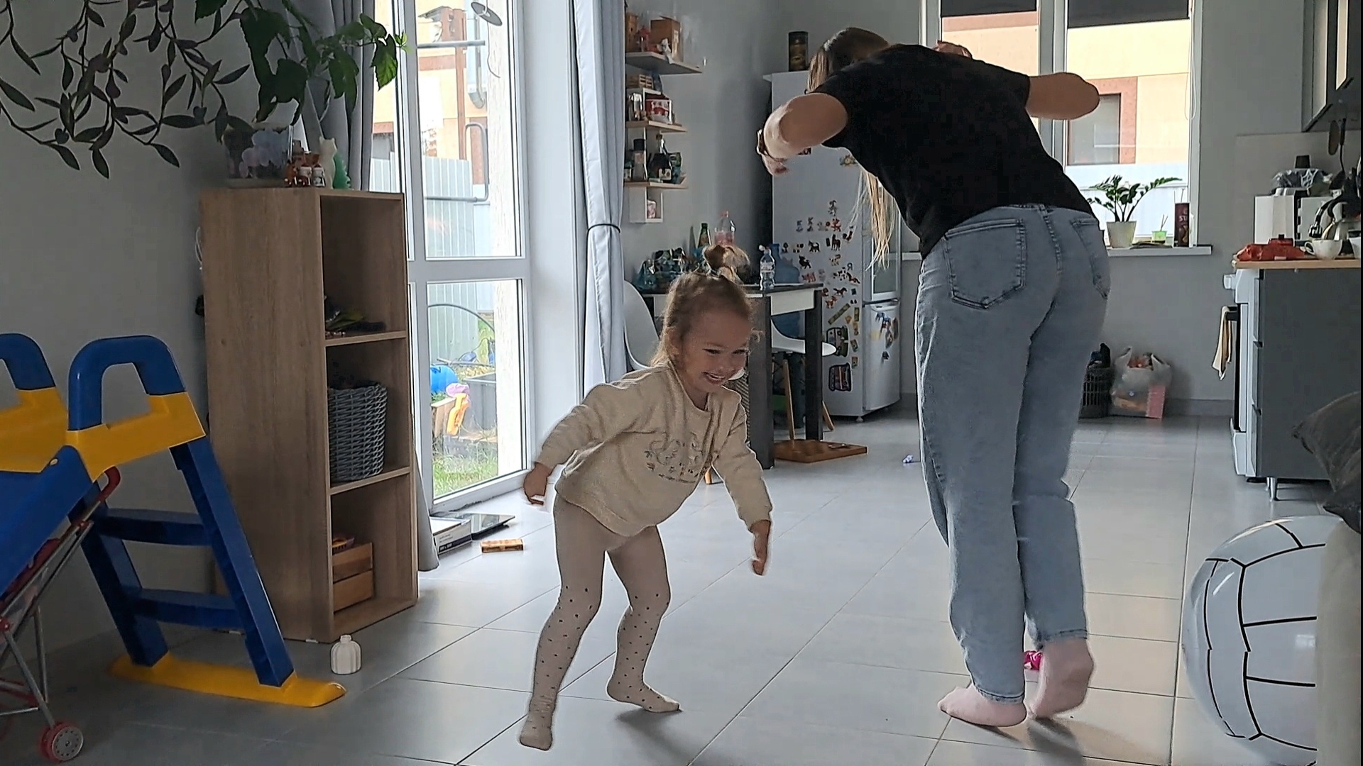 Хохотушка 😄 смотреть онлайн