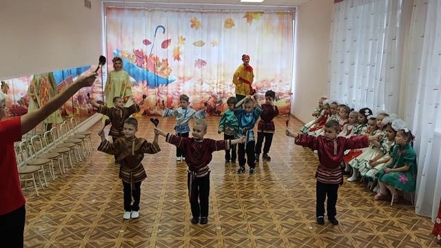 Осенний праздник.mp4