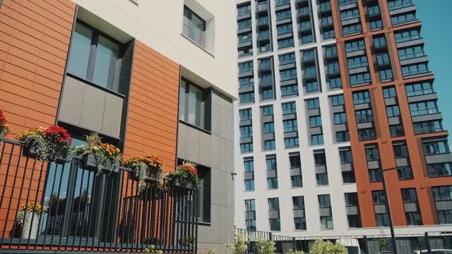 Maxi Life 2025 смотреть онлайн