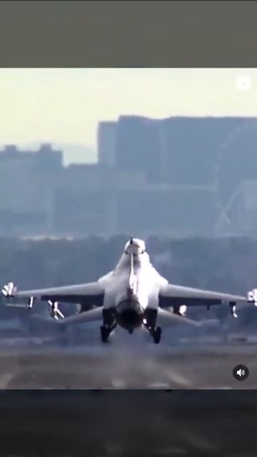 How you know if a former Naval aviator or Air Force pilot is flying your airliner. смотреть онлайн