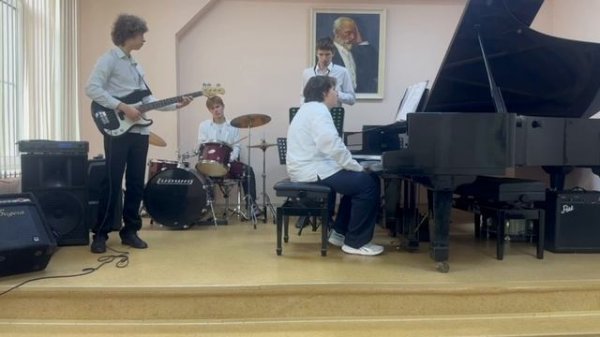 Detroit, музыка Marcus Miller