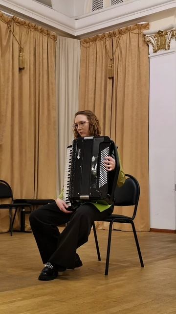 Балет невылупившихся птенцов . М.Мусоргский . Фотоальбом концерта класса Семена Шмелькова . смотреть онлайн