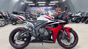 Обзор Honda CBR 600RR |В НАЛИЧИИ|