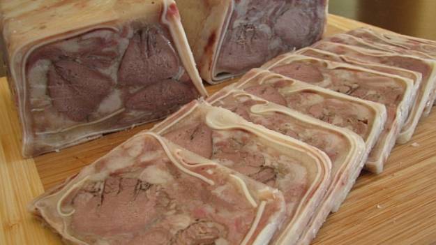 Ветчина из свиного языка