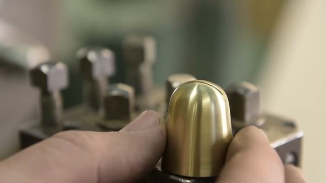 Изготовление ножа-полумесяца для работы с кожей смотреть онлайн