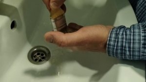 Как отмыть кисточку от алкидного лака или краски.mp4