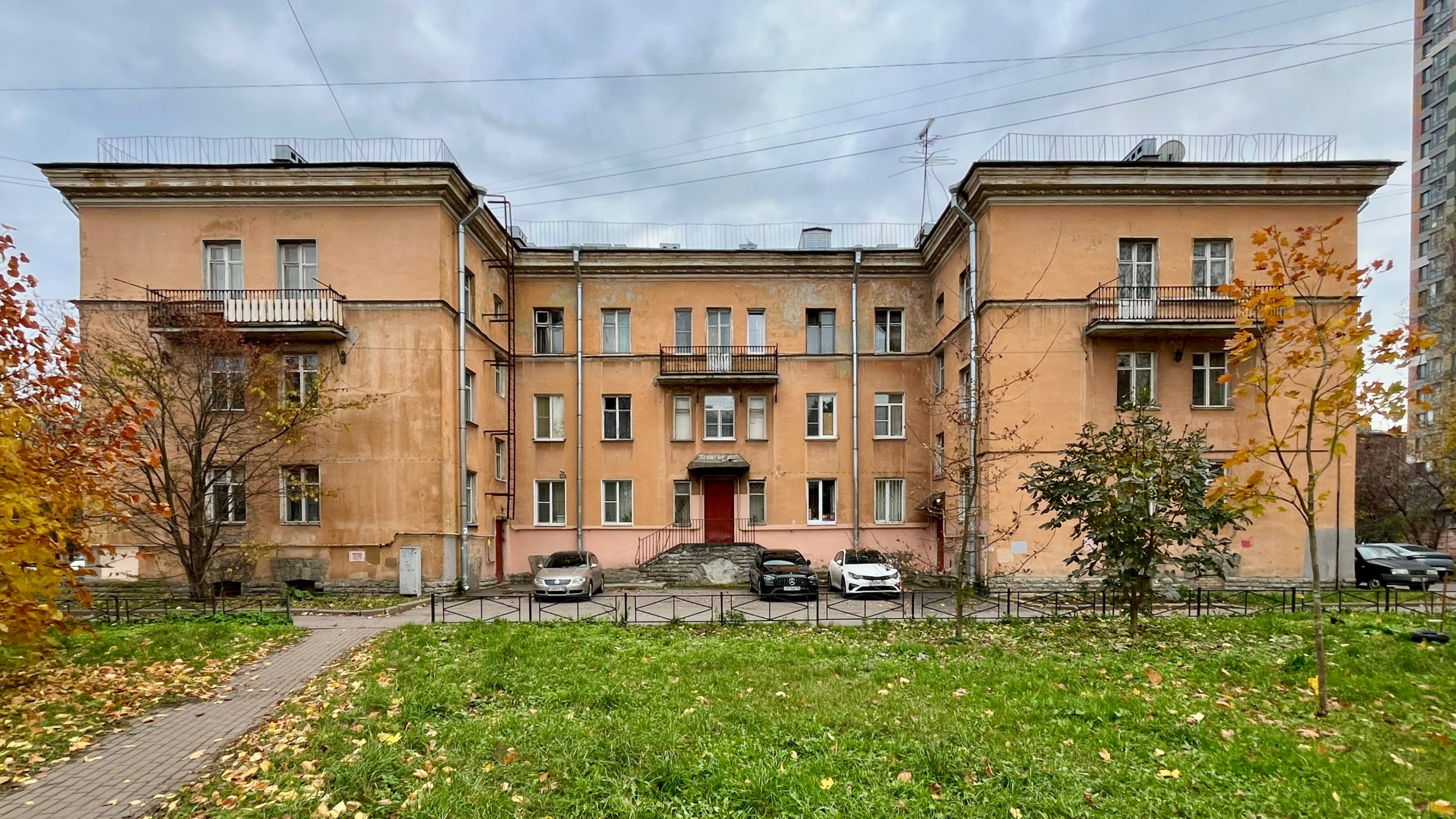 Коммунальная квартира в сталинском доме 1952 года постройки