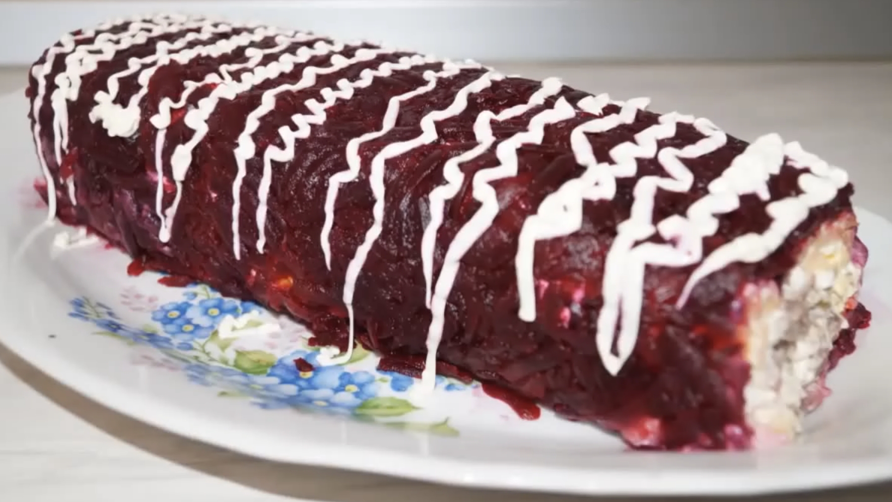 Салат-рулет СЕЛЁДКА ПОД ШУБОЙ! смотреть онлайн