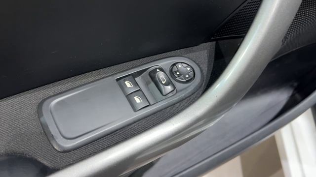 Peugeot 308 I Рестайлинг, 2011 смотреть онлайн