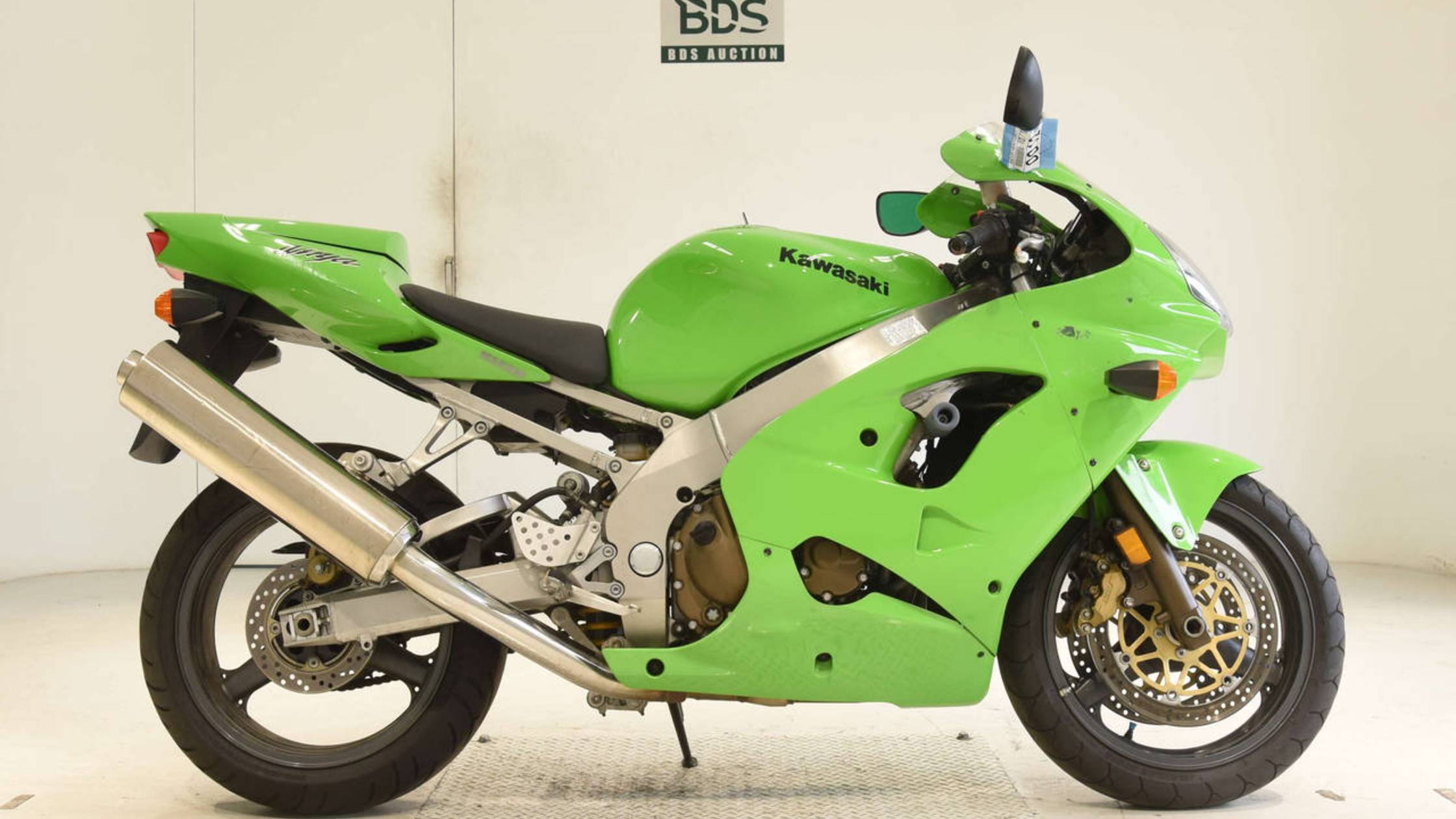 Kawasaki NINJA ZX-9R - JKAZX2F143A006911 смотреть онлайн