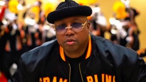 E-40 ft. LaRussell - Dumb Sh!t