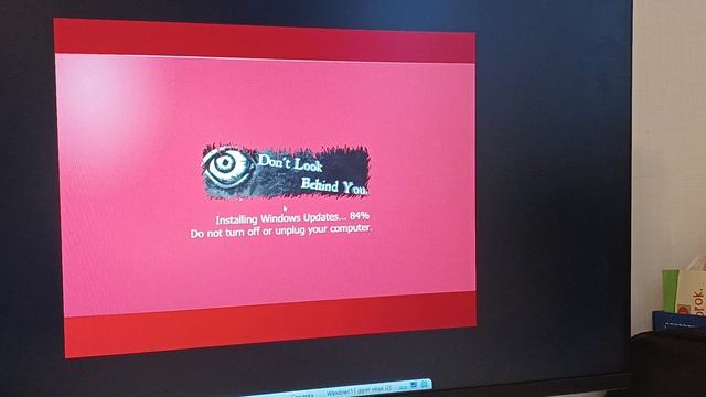 Запускаю Winxp.horror (ссылка на программу в описании) смотреть онлайн