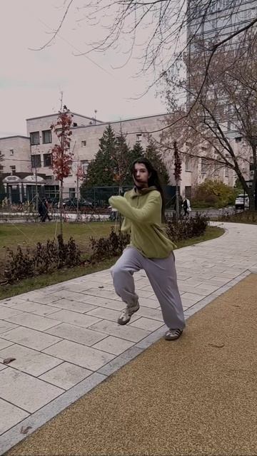 Бежим рассказать, что уже завтра посвят! Не пропусти смотреть онлайн