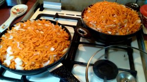 Заправка из лука и моркови на зиму