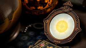 Зеркало души: Как Таро помогает познать себя