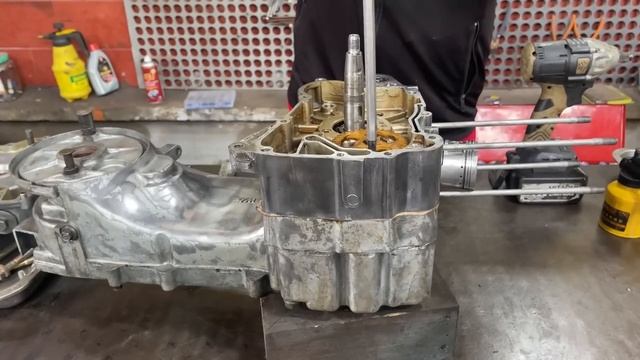 Из Сломанной Машины В Прекрасный Мотоцикл смотреть онлайн