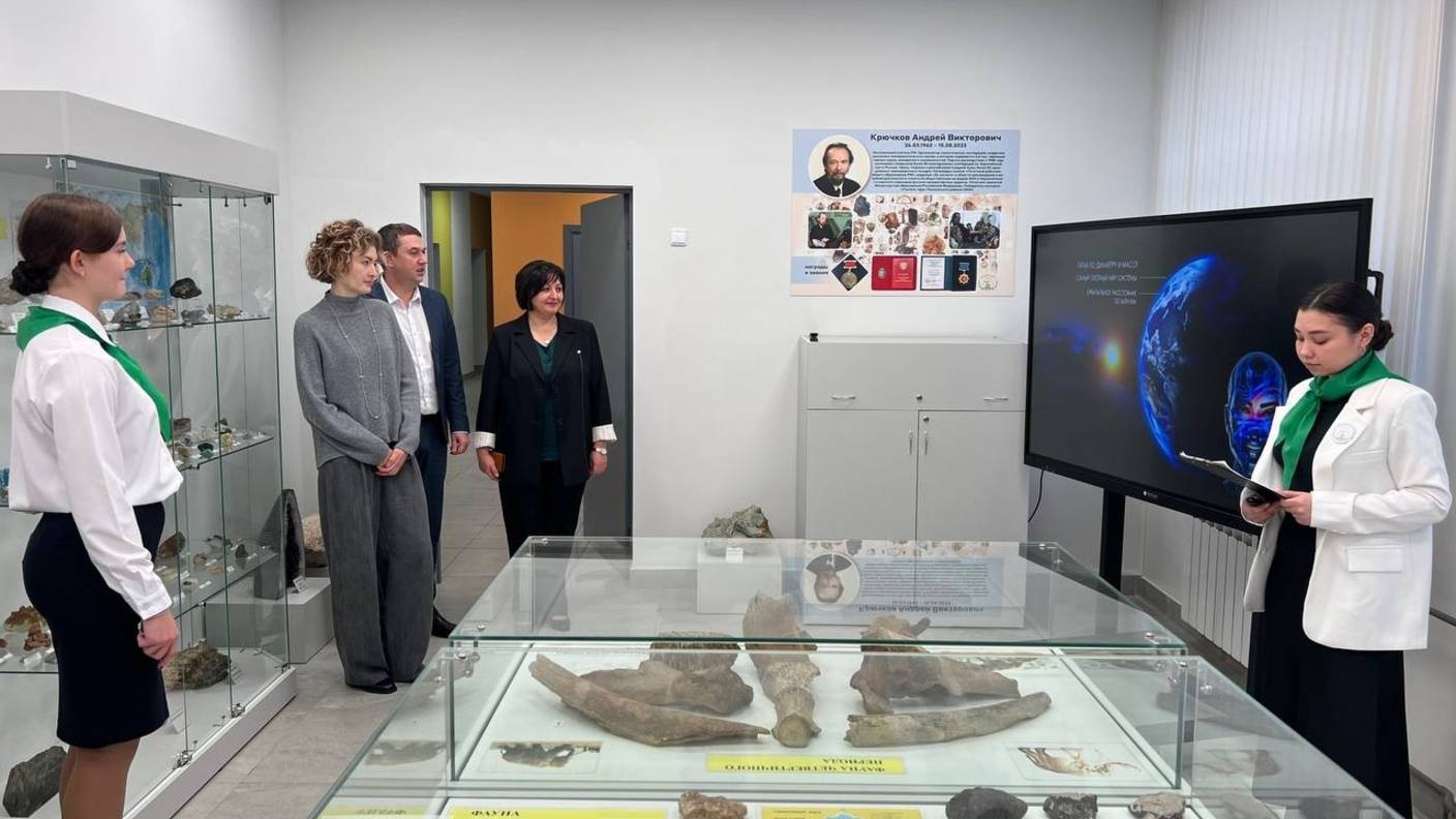 В округе Пушкинский прошёл форум школьных музеев смотреть онлайн