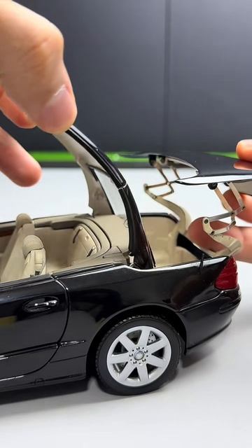 Распаковка Mercedes-Benz SL 500 — миниатюра легенды 🏁