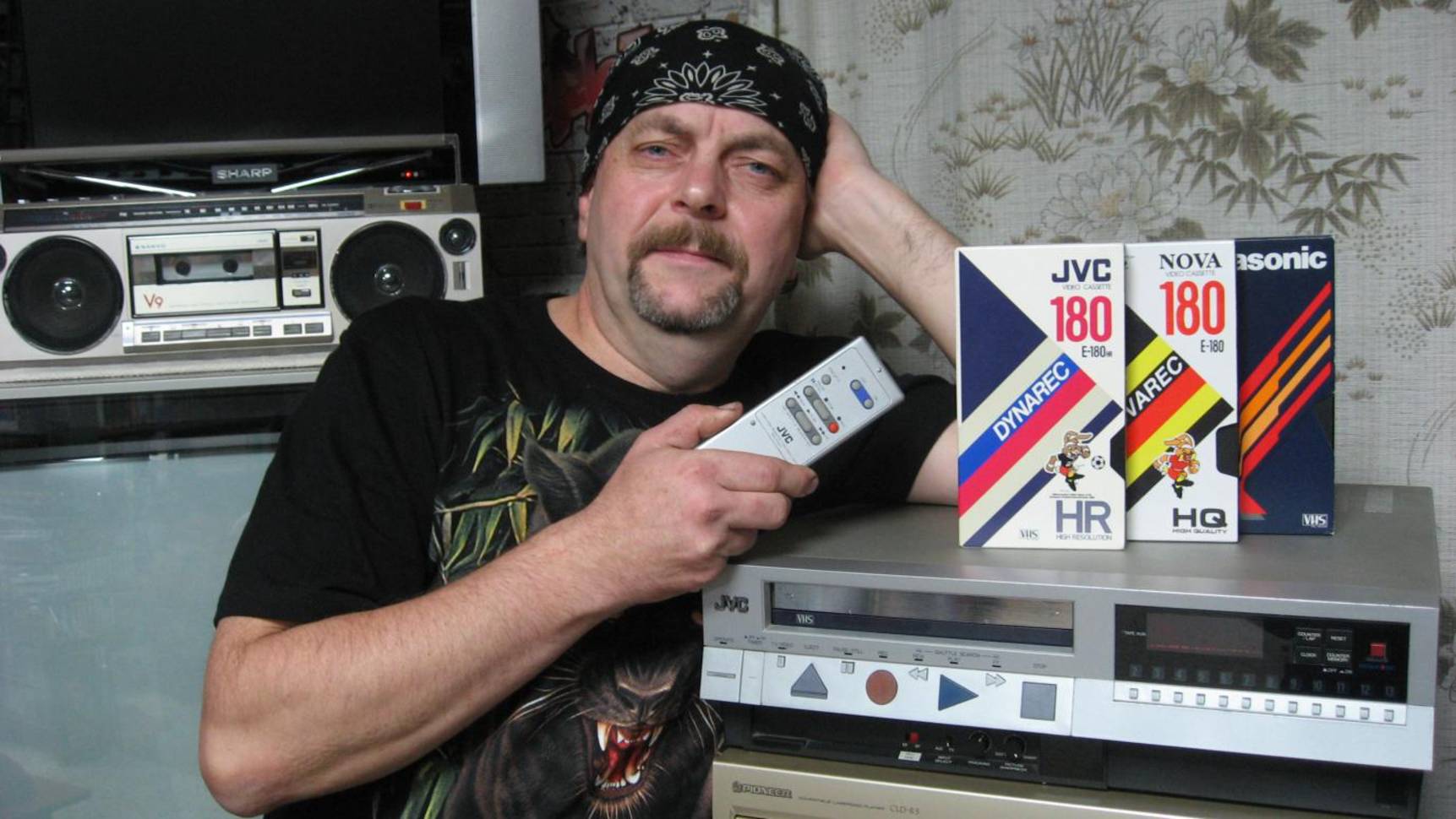 VHS / JVC HR-D120U / Культпоход в видеосалон 80х часть-17