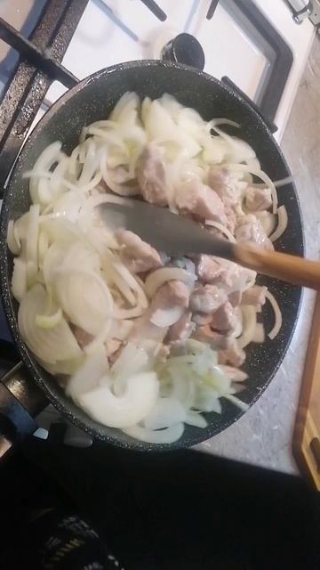 Картошка с тушеным мясом