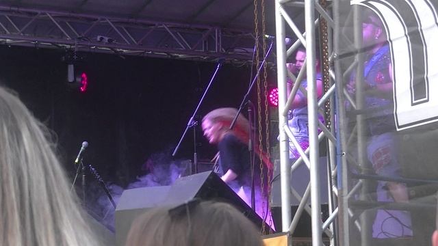 Дави на газ (Сектор Газа Cover) на фестивале Штолль