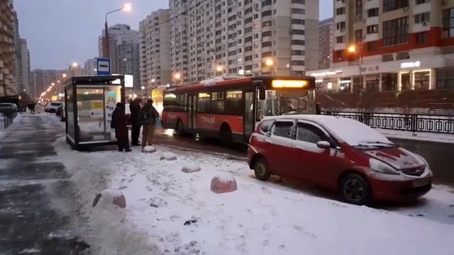 Почему не надо делать заездные карманы для общественного транспорта